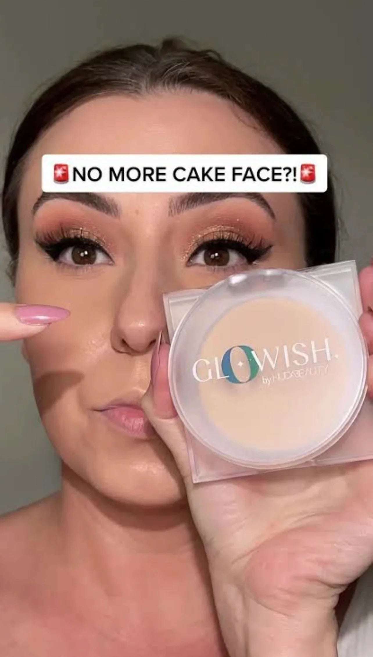 Glowish Luminous Pressed Powder