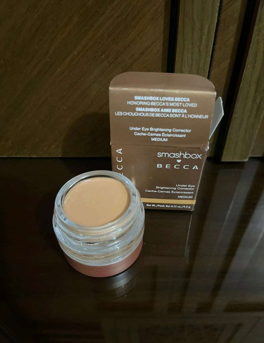 Becca Under Eye Brightening Corrector