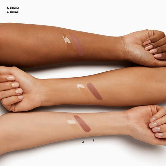 Mac Winter Kiss Mini Lipset
Shades: Bronx Lipstick , Clear Lipglass mini