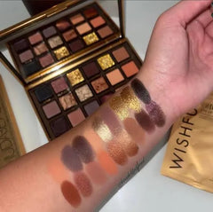 Huda Beauty Empowered Eyeshadow Palette