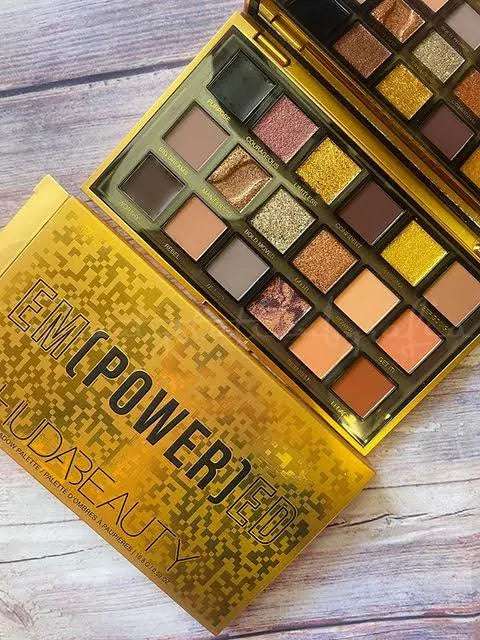 Huda Beauty Empowered Eyeshadow Palette
