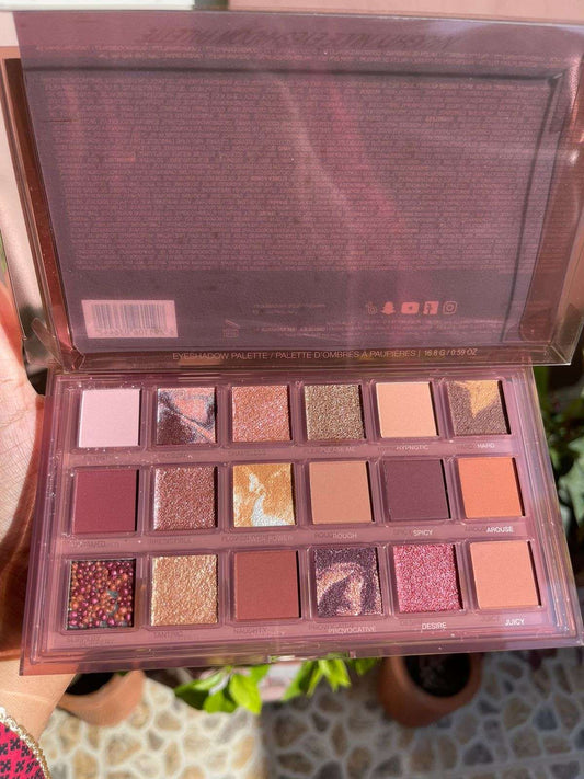 Huda Beauty Naughty Nude Eyeshadow Palette